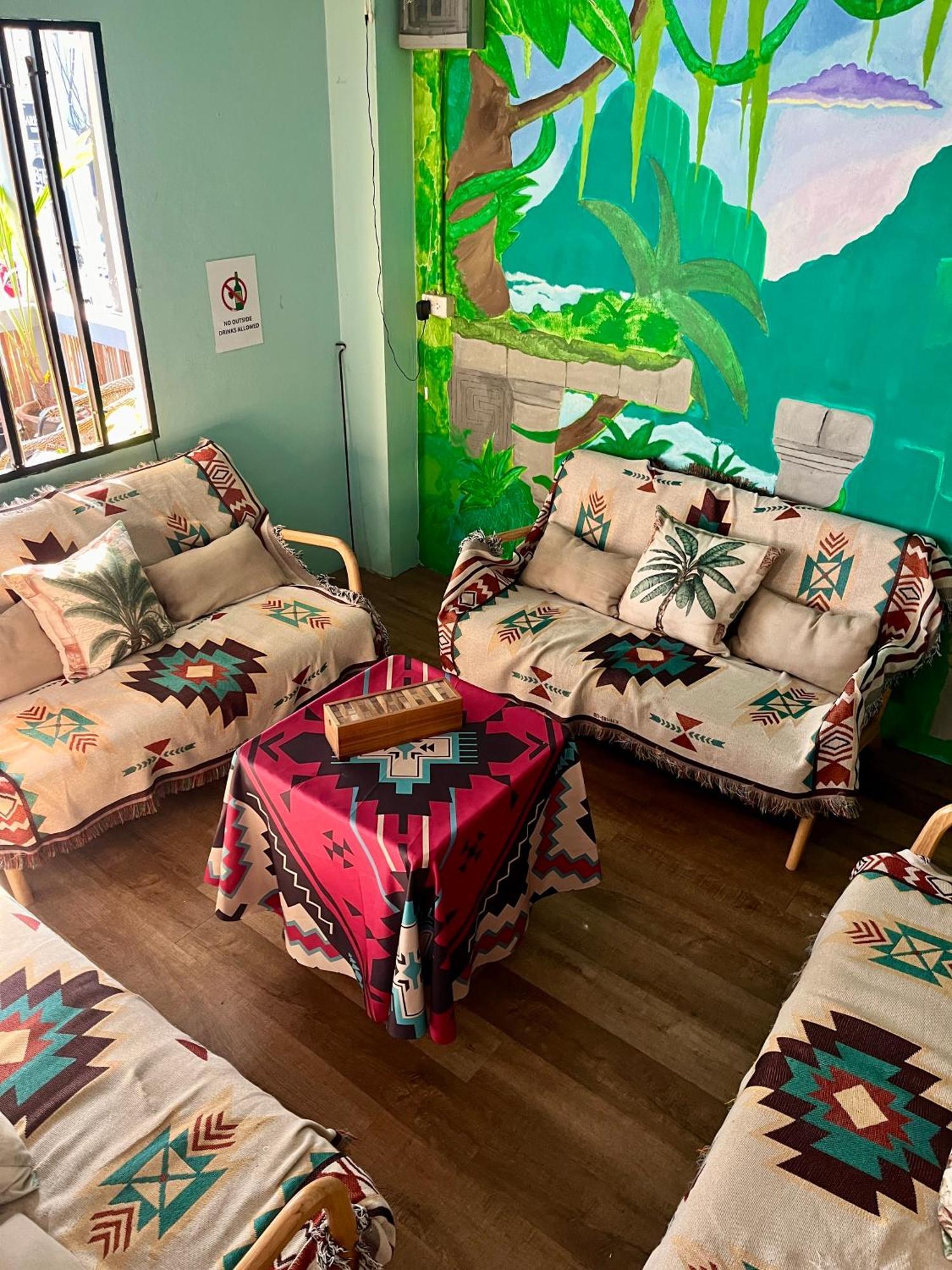 Tiki Tribe Bar & Hostel Koh Tao Eksteriør billede